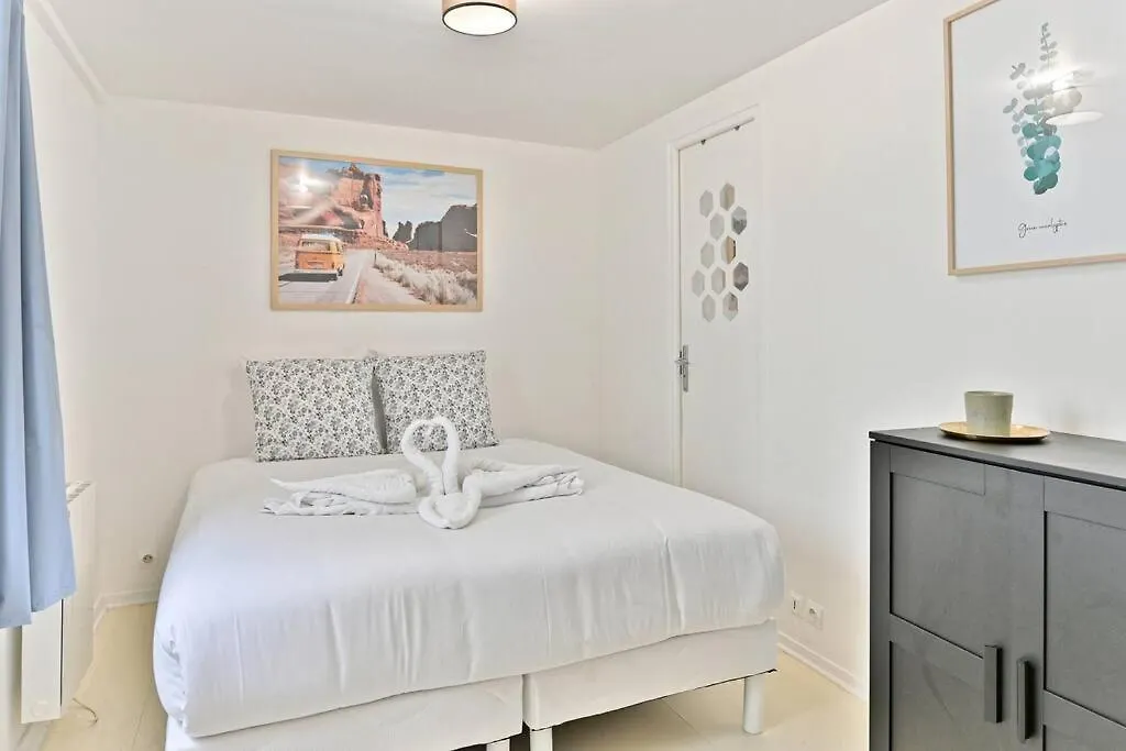 Apartment Proche Canal Saint Martin - Ii