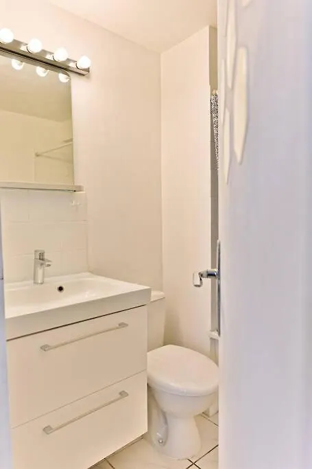 Apartment Proche Canal Saint Martin - Ii *